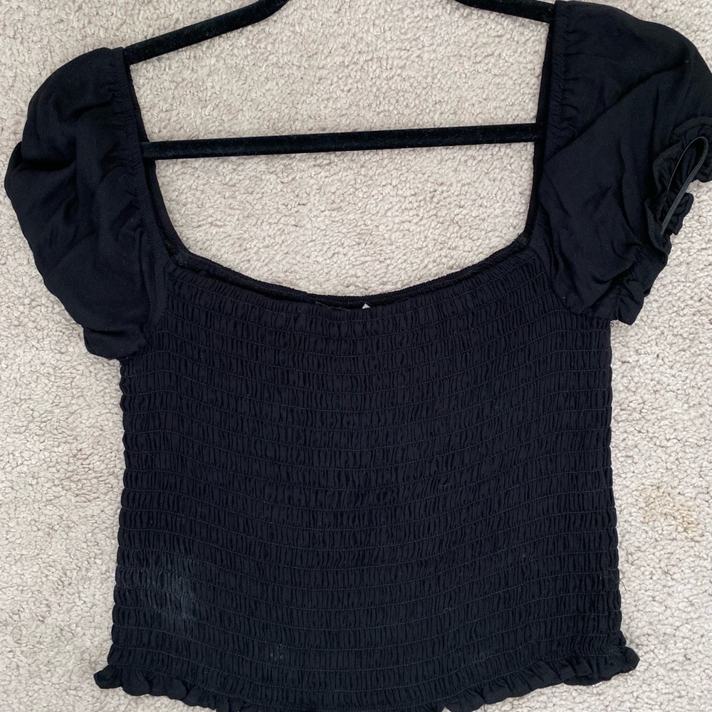 Forever 21 smocked crop top with puffy sleeves